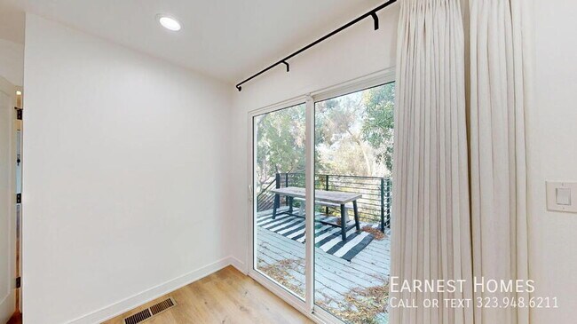 Building Photo - 3424 Oak Glen Dr