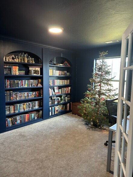 Building Photo - 19359 Spacely Ave