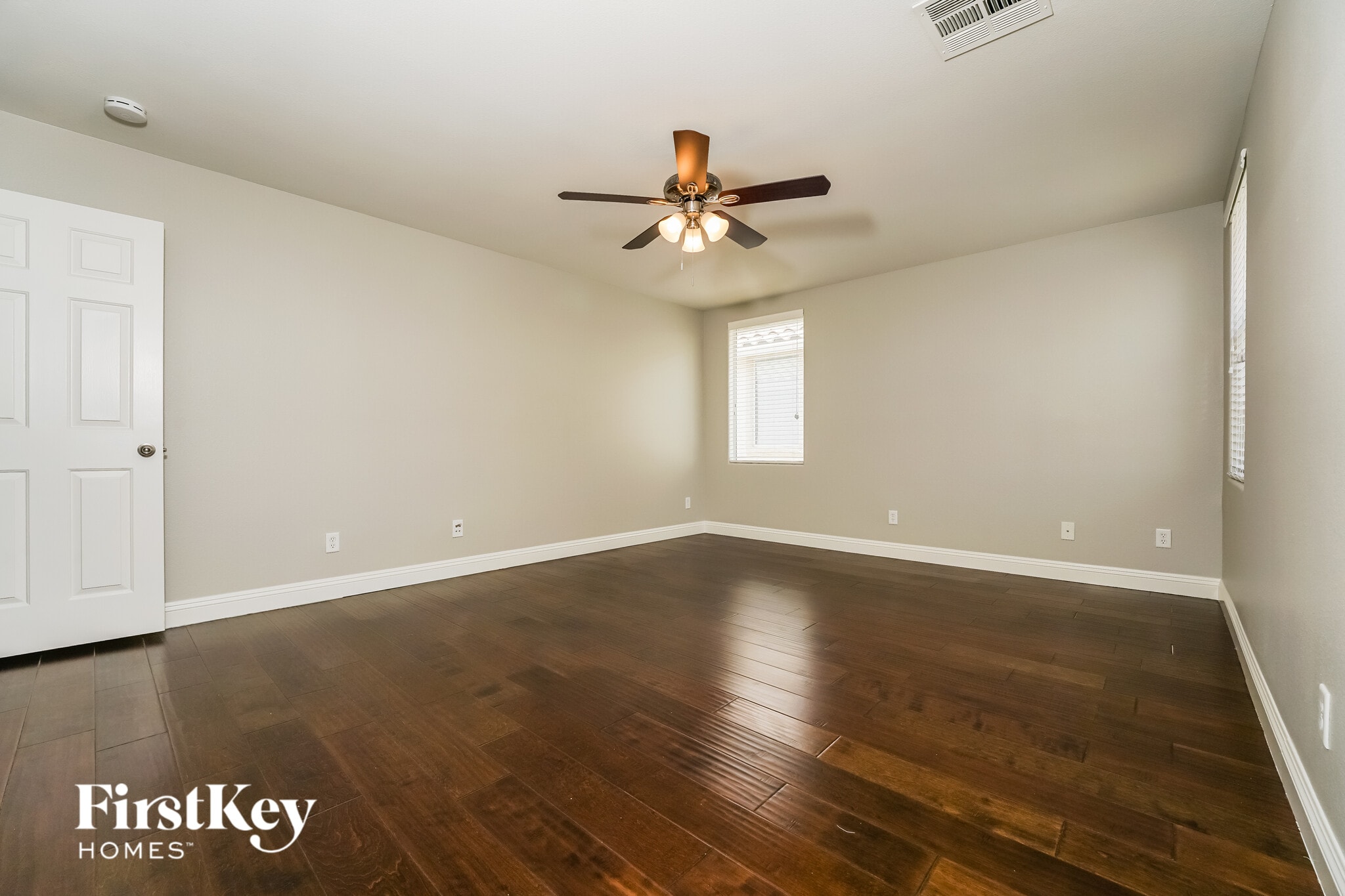 Building Photo - 5520 Latrobe Bluff St