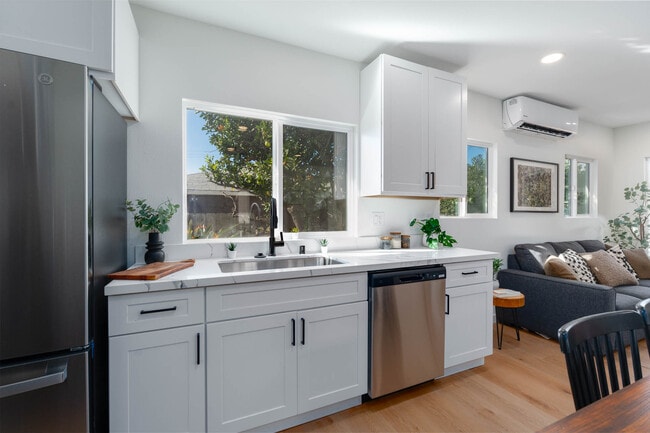 Building Photo - 3921 Delta St