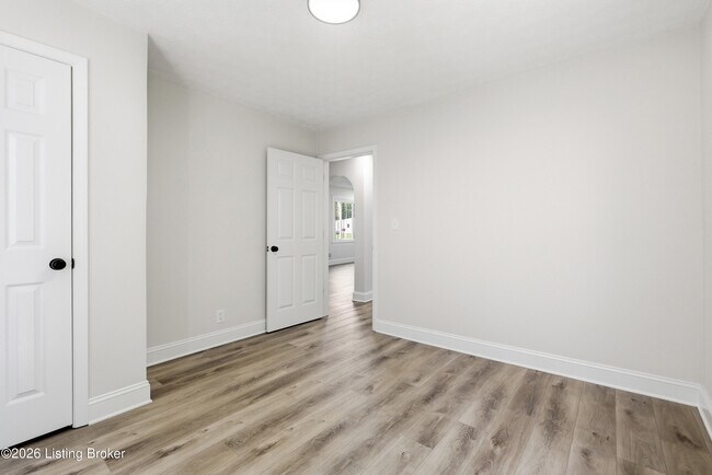 Building Photo - 1219 Becker Ave