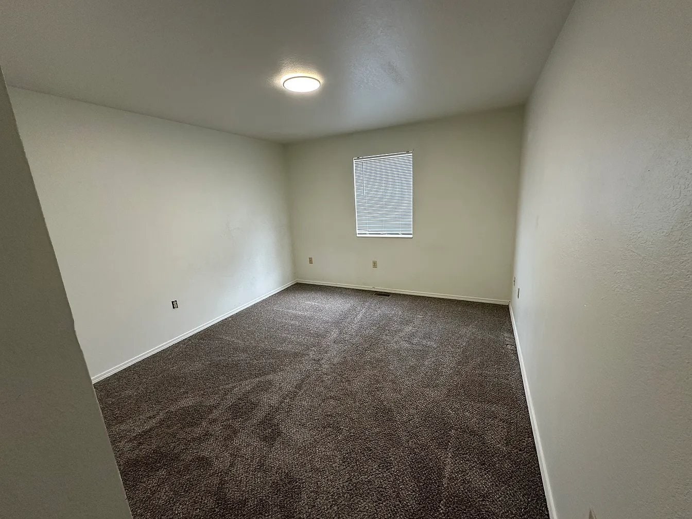 Building Photo - 2818 Fremont Ct