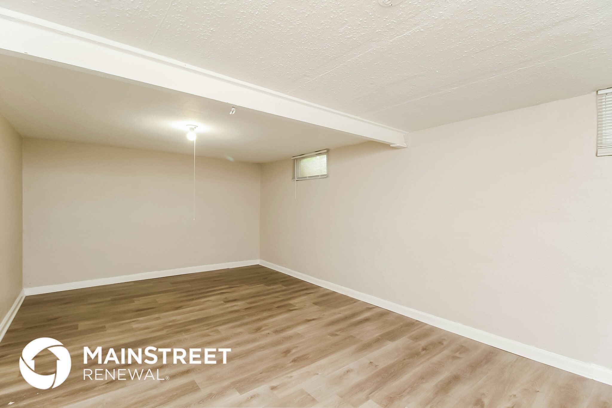 Building Photo - 6130 N Eugene Field Rd