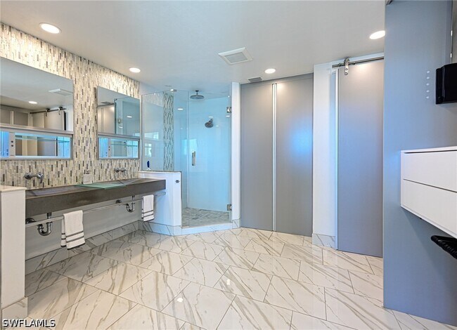 Building Photo - 4975 Bonita Beach Rd SW