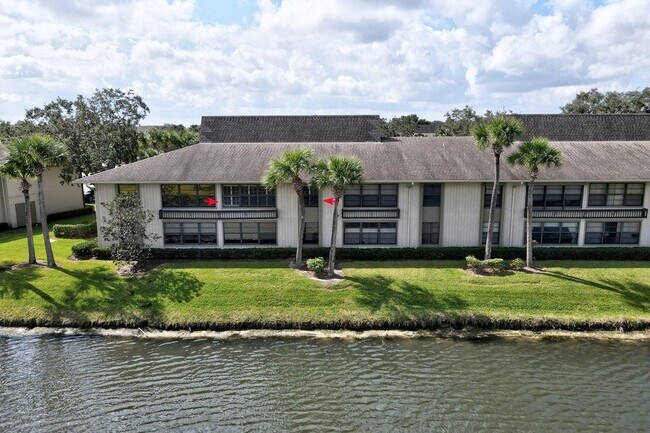 Building Photo - 33 Plantation Dr