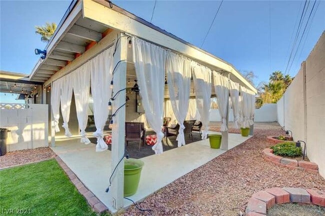 Primary Photo - SUPER SWEET HOME WITH CASITA, NO HOA