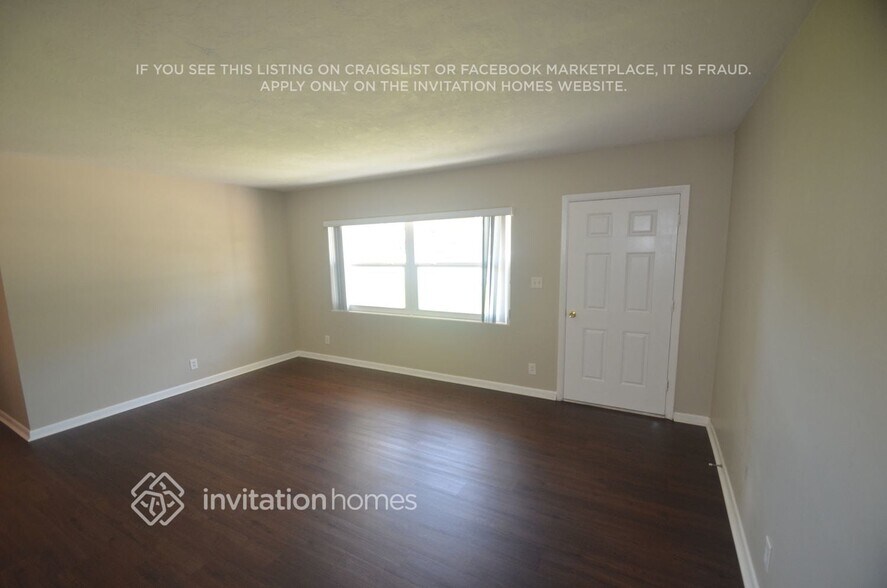 Building Photo - 1355 Stratford Dr