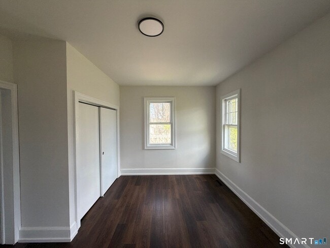 Building Photo - 316 W Main St