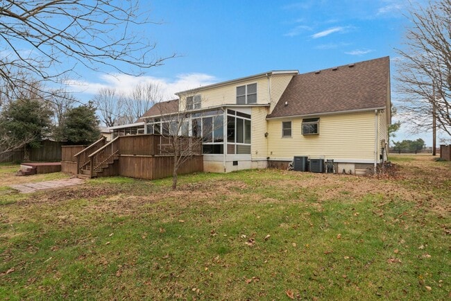 Building Photo - Lovely Single Family Home