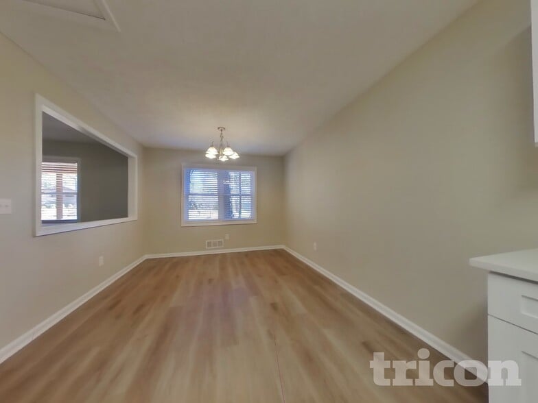 Building Photo - 2083 Skyhawk Ln