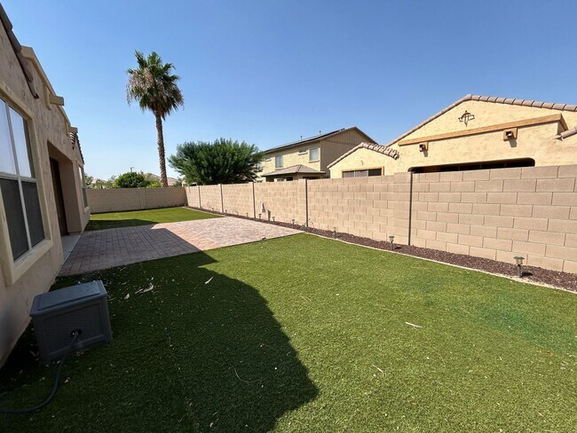 Building Photo - 4269 N 157th Ave