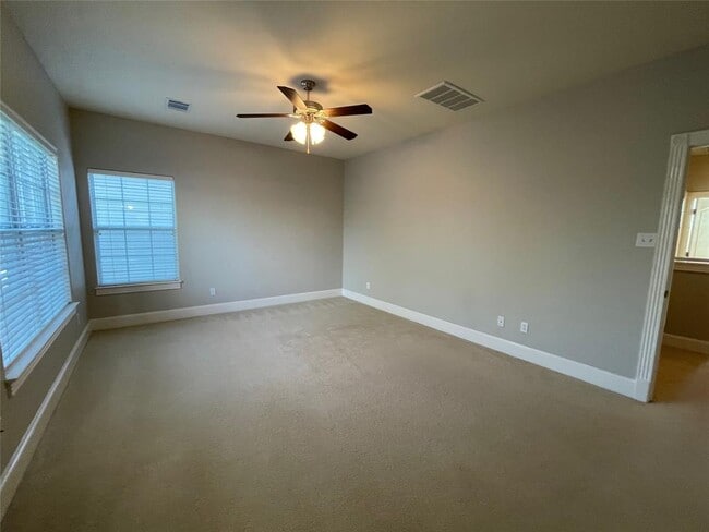 Building Photo - 6715 Windrift Way