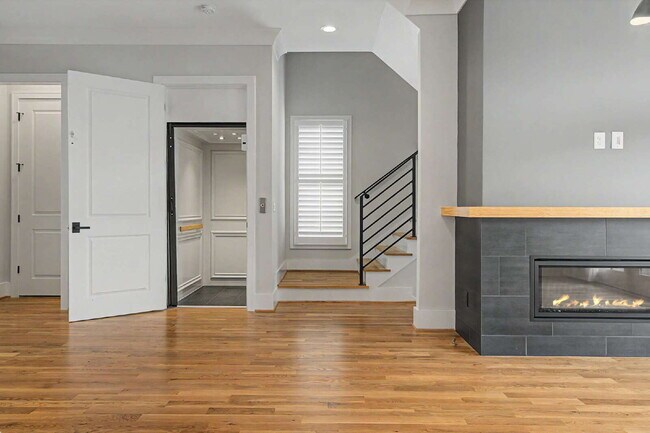 Building Photo - Townhome with Elevator at Park Station in Cary