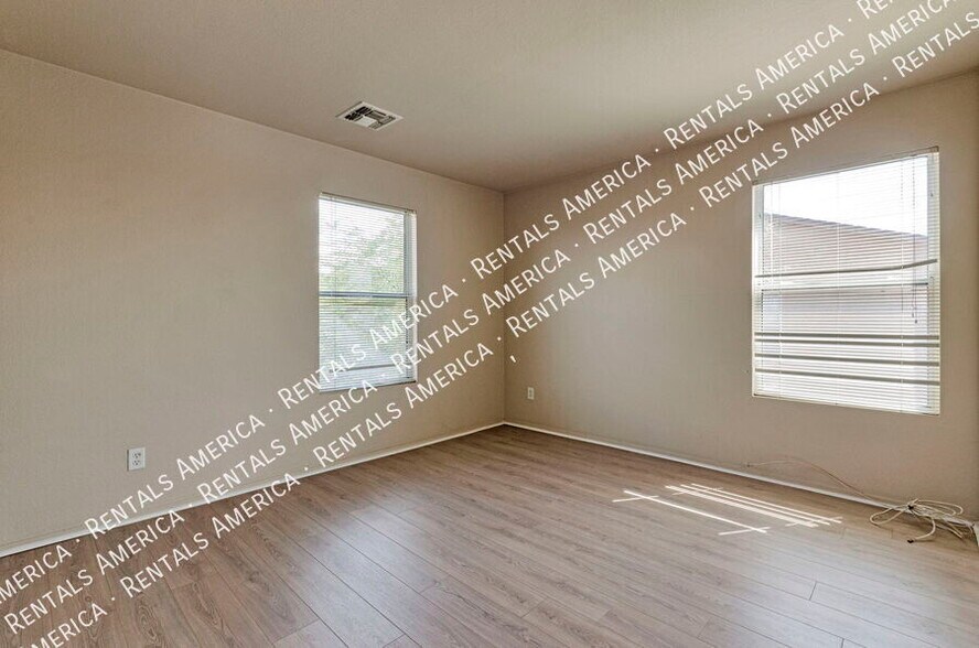 Building Photo - 6644 S SQUAWROOT Pl