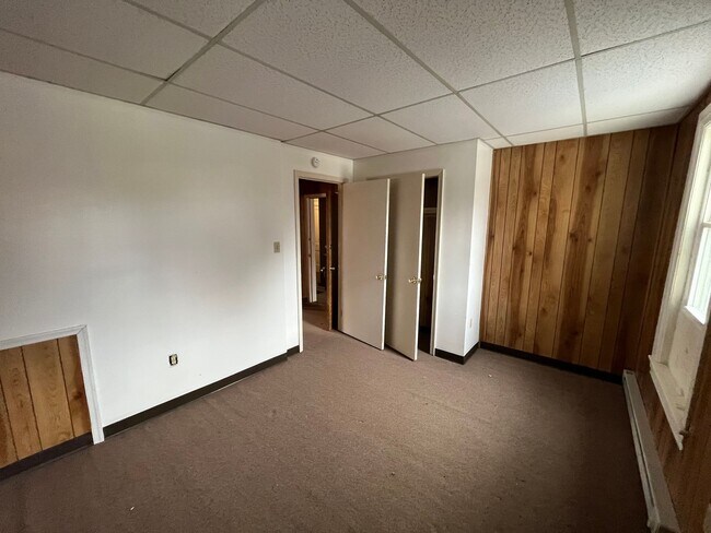 Building Photo - 15413 Norwood Ave