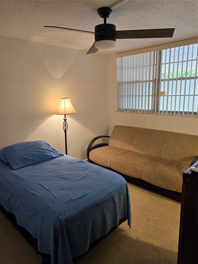 Building Photo - 9531 Seagrape Dr