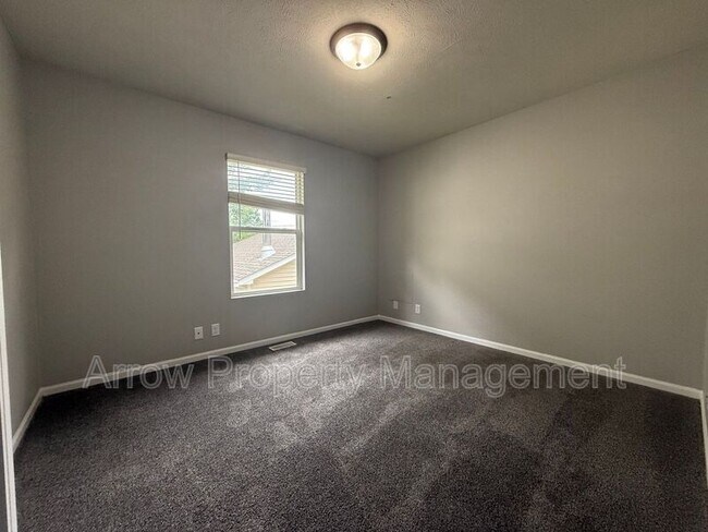 Building Photo - 808 Peach St