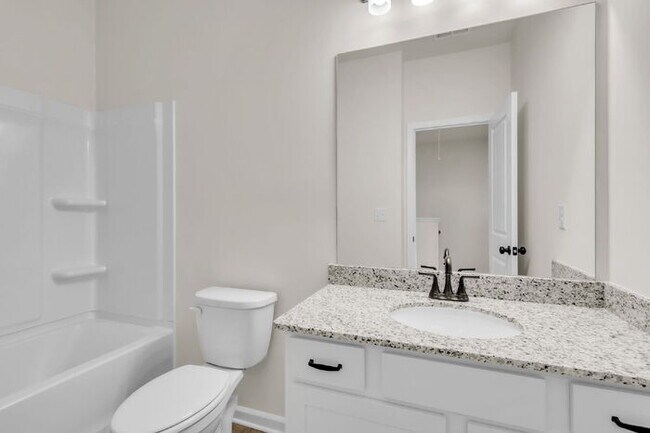 Building Photo - New Construction 3BR/2.5BA Townhome with Loft in Downtown Travelers Rest