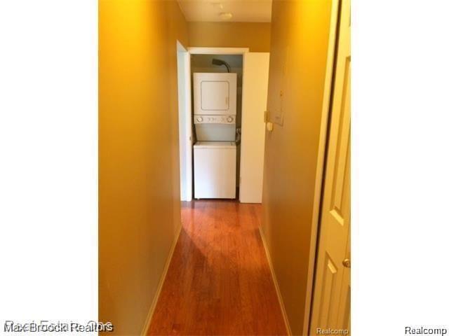 Building Photo - 2405 Torquay Ave