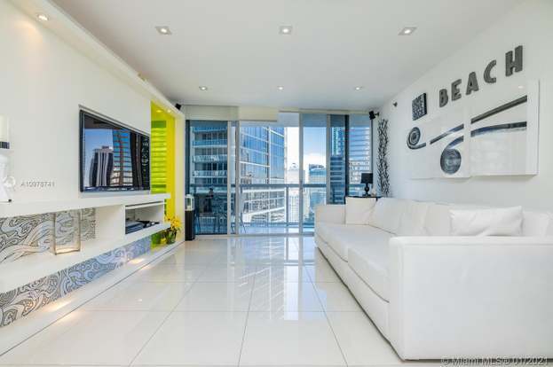 Building Photo - 475 Brickell Ave