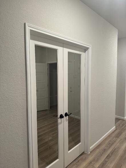 Building Photo - 8242 Sunrise Glen