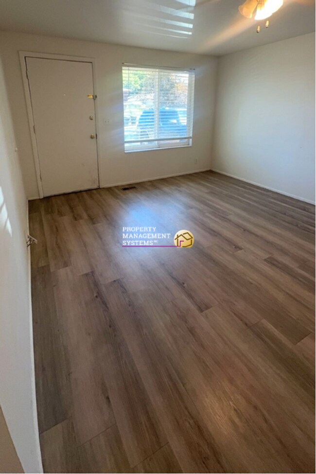 Building Photo - 824-826 E White Maple Way (3700 S)