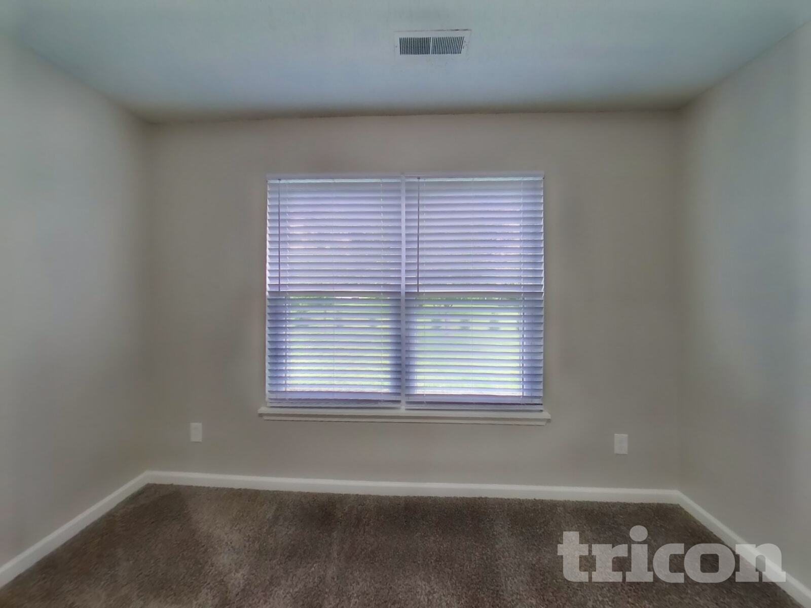 Building Photo - 2880 Lakestream Dr