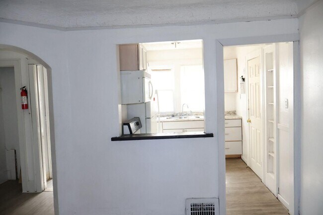 Building Photo - 15840 Indiana St