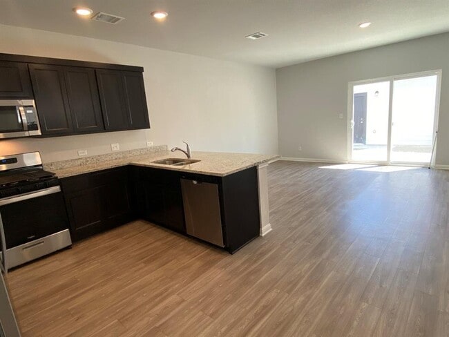 Building Photo - 2243 Oscar Eli Pl