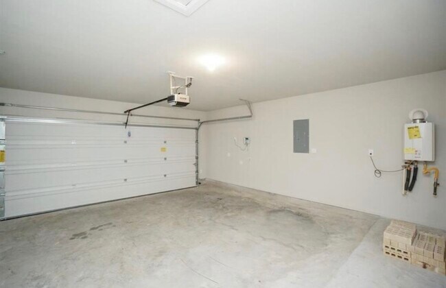 Building Photo - 21607 Blue Sapphire Ct