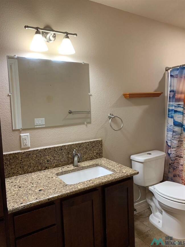 Building Photo - 116 Mariposa Dr