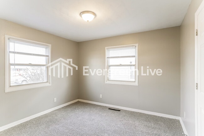 Building Photo - 1309 Woodnell Ave