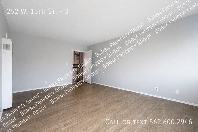 Building Photo - 252 W 15th St
