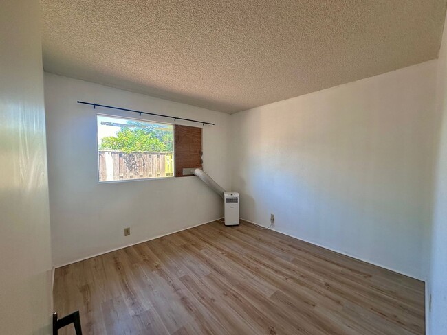 Building Photo - For Rent - 94-1069 Mele St.