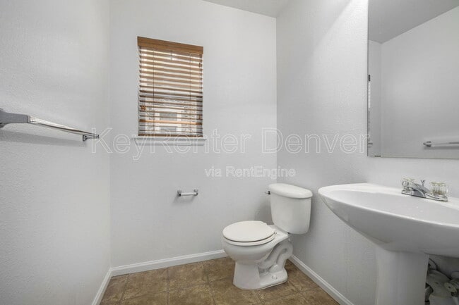 Building Photo - 9770 Mayfair St