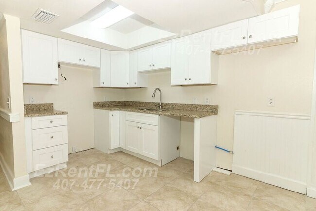 Building Photo - 5632 Lunsford Dr