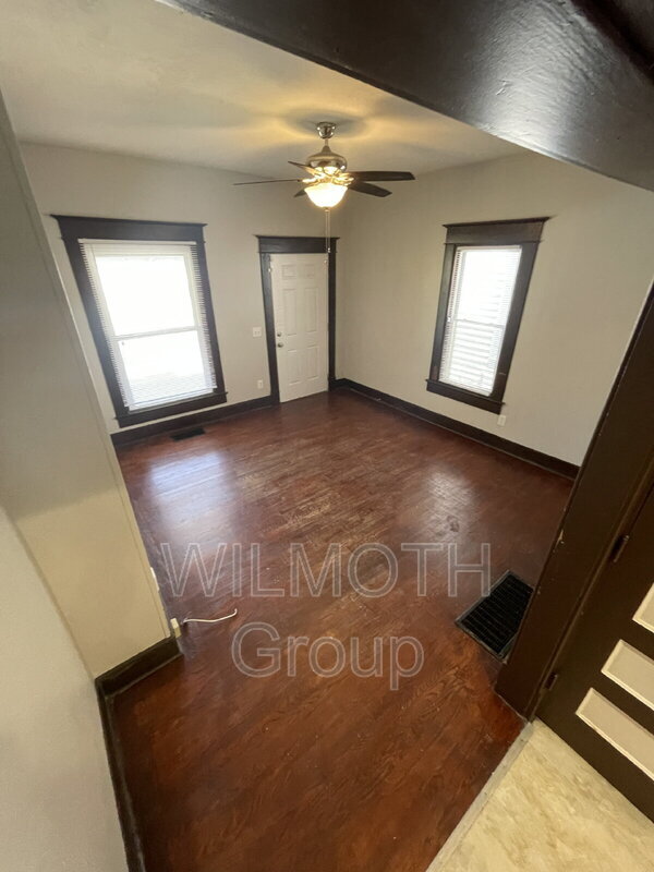 Building Photo - 2107 E Michigan St