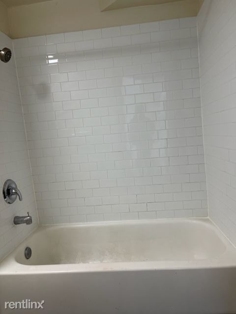 Building Photo - 3 br, 1 bath Duplex - 1694 11th St # B