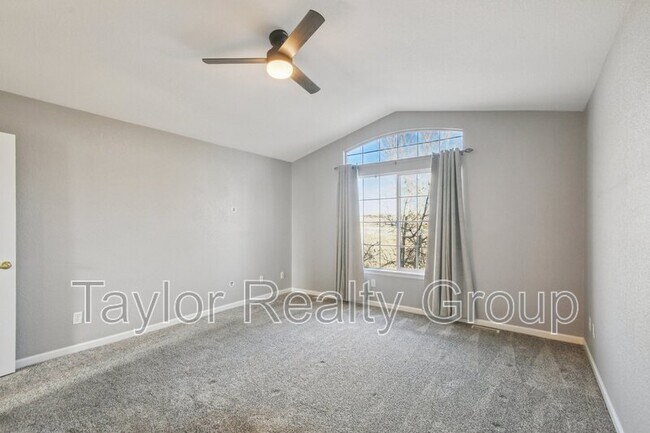 Building Photo - 22951 E Roxbury Dr