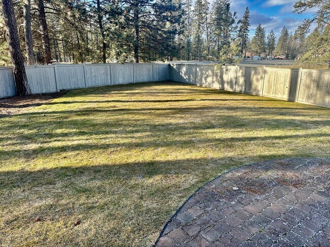 Building Photo - New Nine Mile Rental