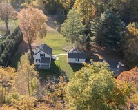 Building Photo - 92 Clapboard Ridge Rd