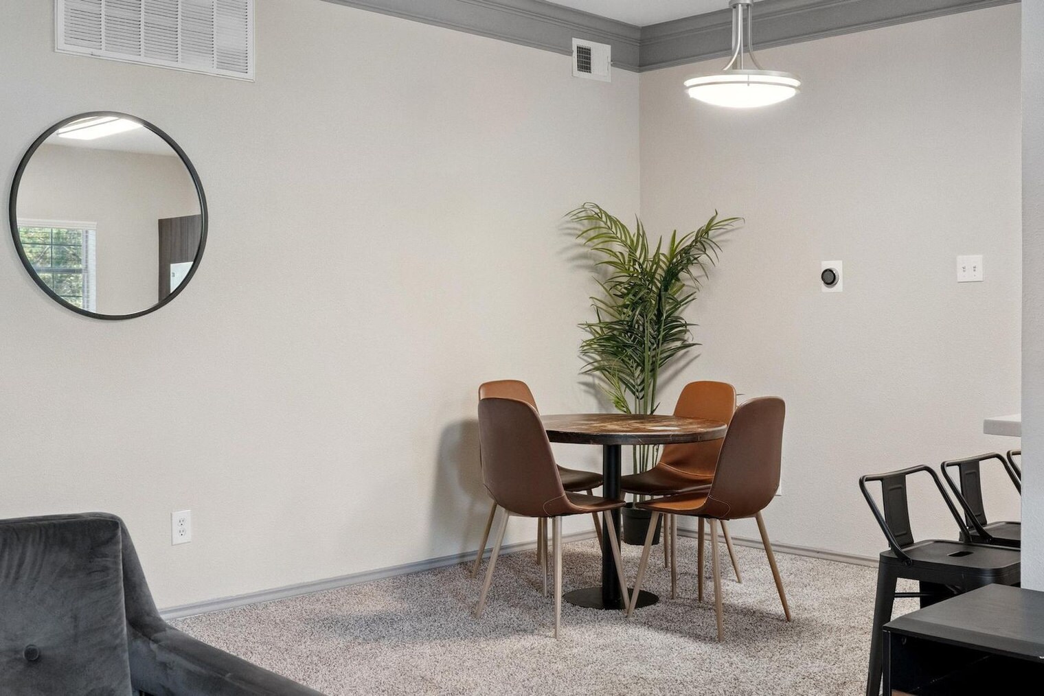 Building Photo - 12100 Metric Blvd