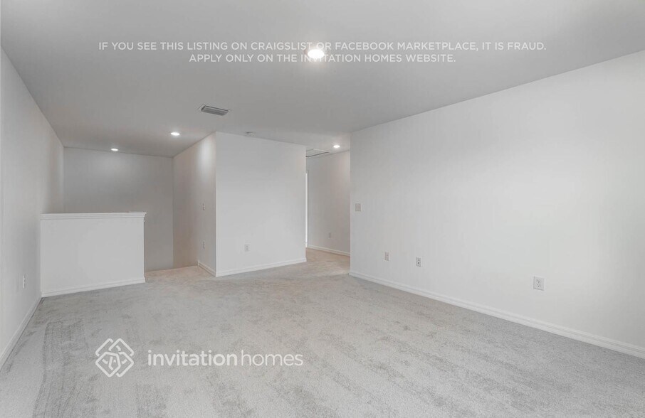 Building Photo - 4271 Palatina Way