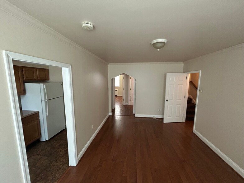 Building Photo - 4309 Norfolk Ave