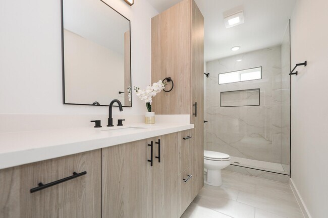 Building Photo - 8218 Casa Verde Rd