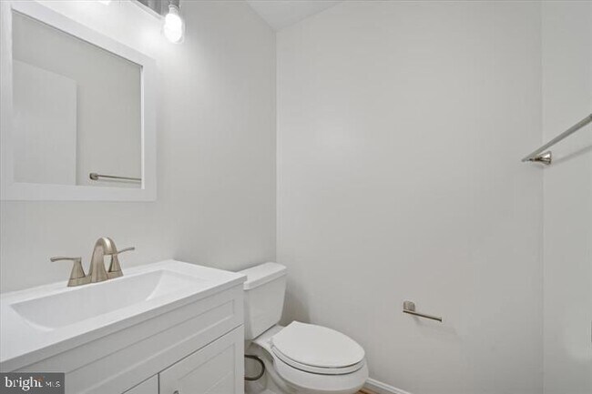 Building Photo - 228 Carroll Dr