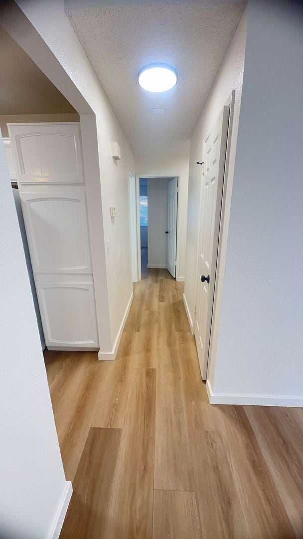 Building Photo - 2 Bed/2 Bath in Gated Community Condo