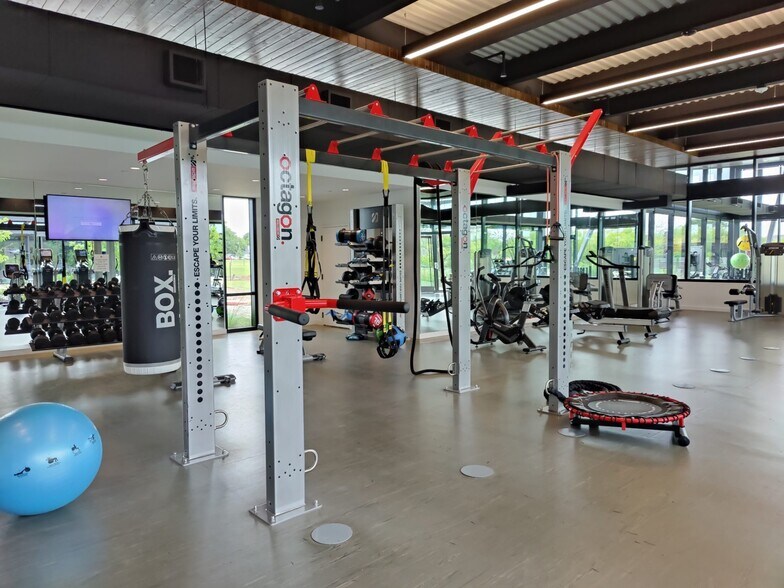 Building Photo - 7409 Travertine Spring Dr