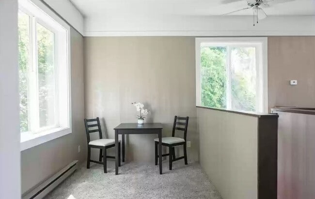 Building Photo - Charming 3 bed 1.5 bath available in Bellingham!