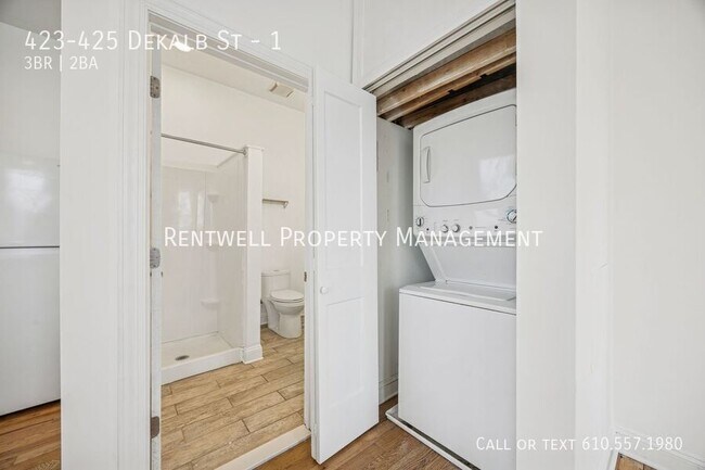 Building Photo - 423-425 Dekalb St-1